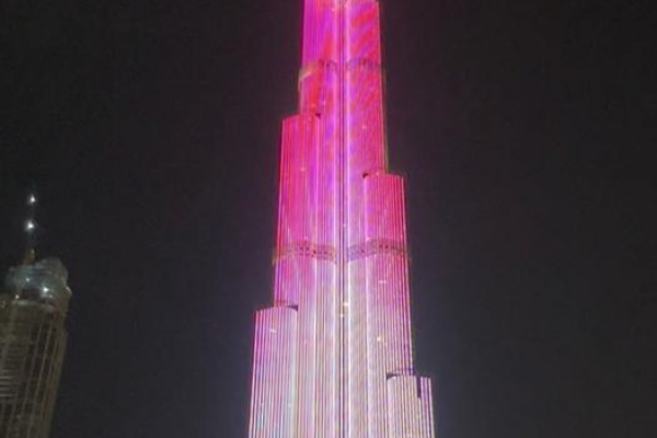 Burj Khalifa lights up to celebrate Thalassemia International Day